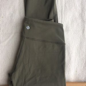 COPY - Lululemon Athletica  Wunder Under